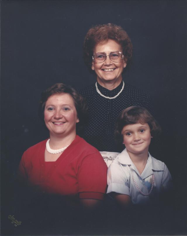 grandma Amy Shirley OlanMills