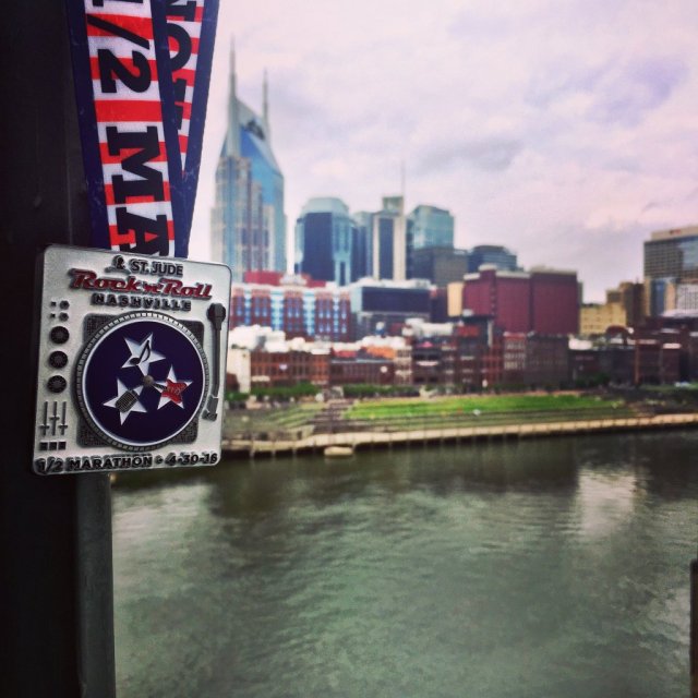 ChYRsqIWwAEzOuR.jpg-large